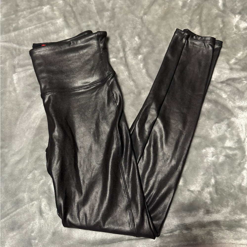 ❤️ SPANX Black Faux Leather Leggings